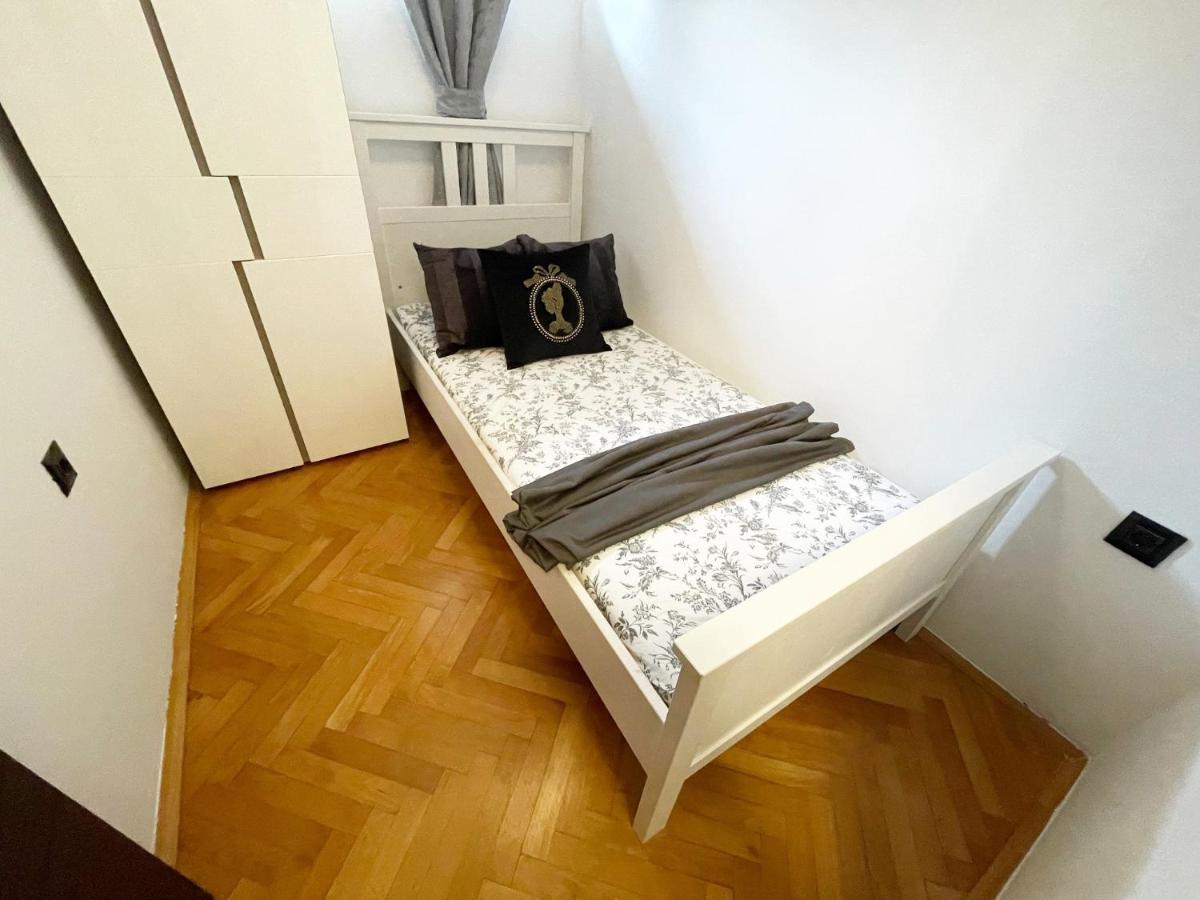 Mini Palais - Beachfront, 5 Min Center, Terrace Split Exterior photo